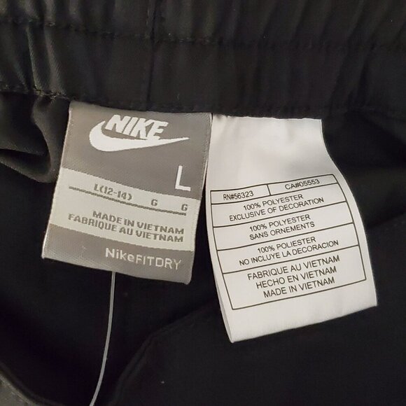 Nike NikeFit Dri-Fit Womens Large Black & White Athletic Capri Workout Pants - Picture 7 of 8